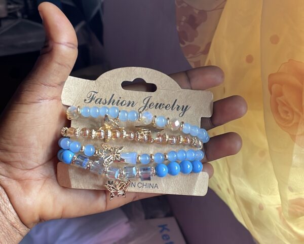 Hand bracelet 01