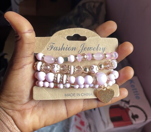 Hand bracelet 04