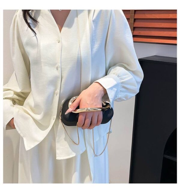 Clutch bag