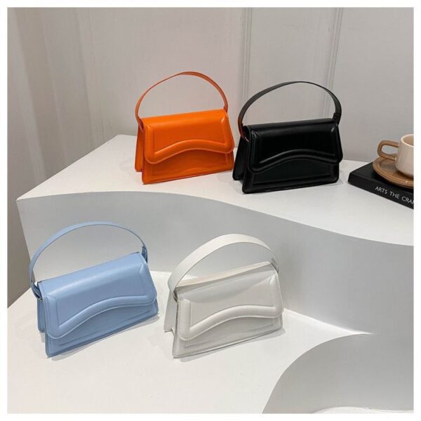 Curve bag