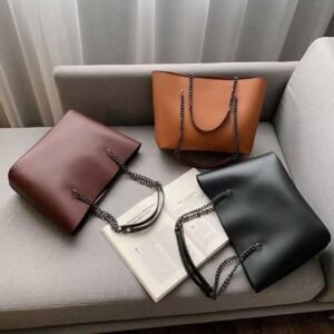 Amara chain Tote