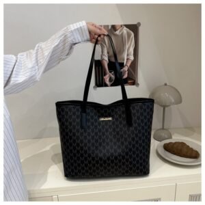 M tote bag